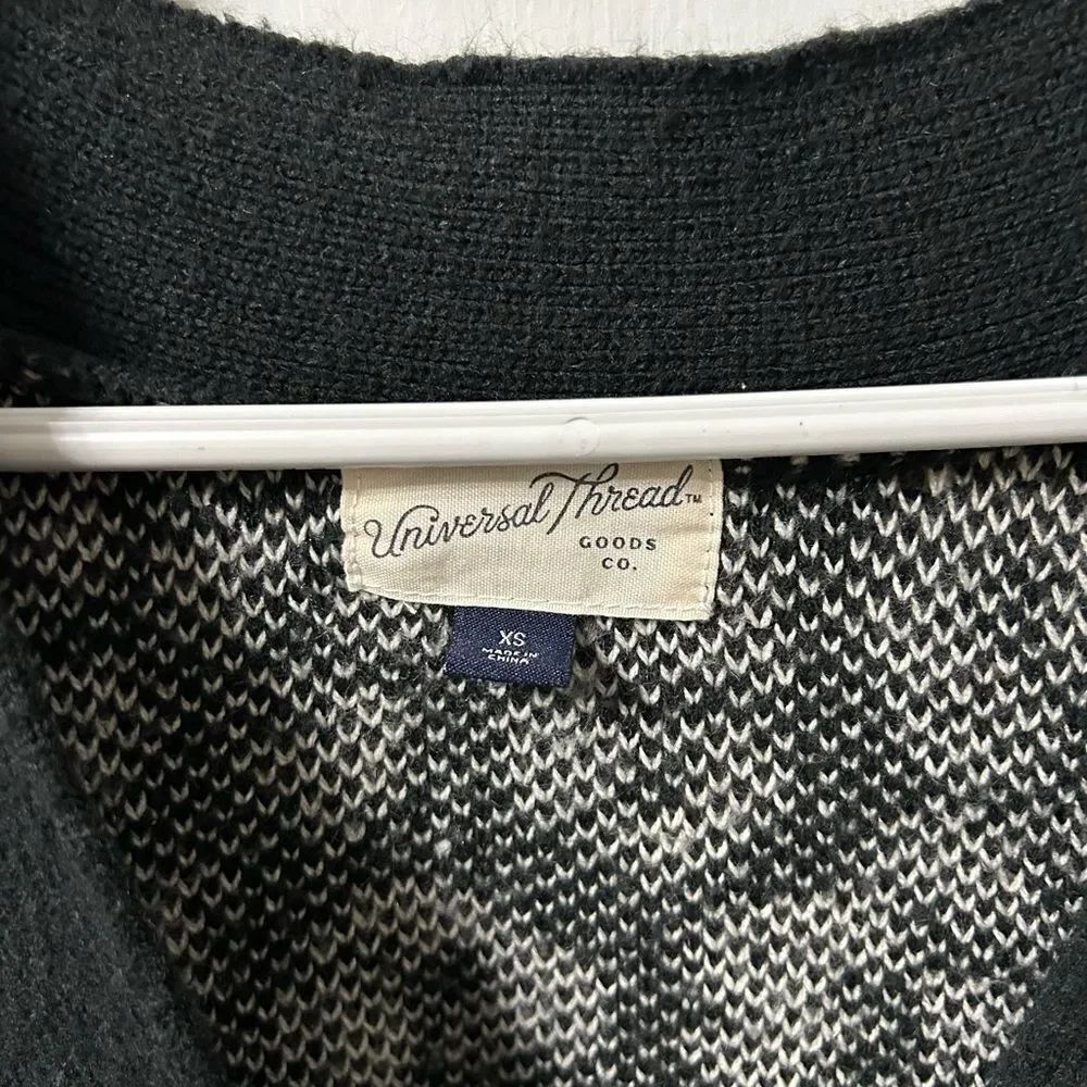 Universal Thread leopard Cardigan - Picture 4 of 5